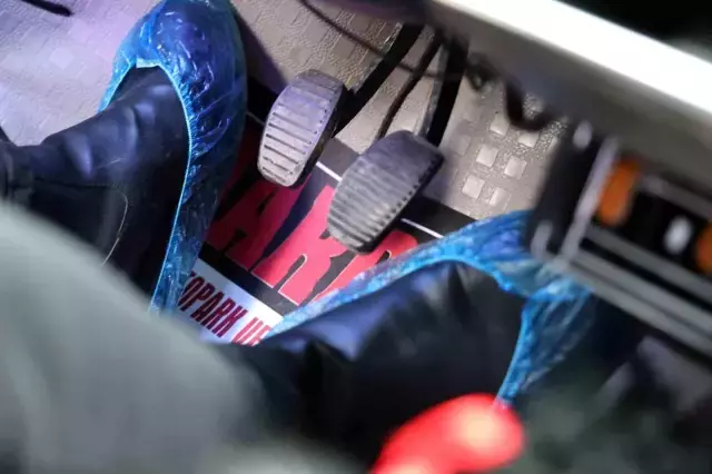 'Horoz' lakaplı bu araca galoşsuz binmek yasak