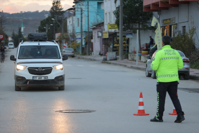 Yalova'daki DEAŞ operasyonunda 3 polis şehit oldu, 6 terörist öldürüldü