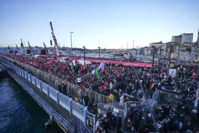Galata Köprüsü'ndeki Filistin'e destek eylemine yaklaşık 520 bin kişi katıldı