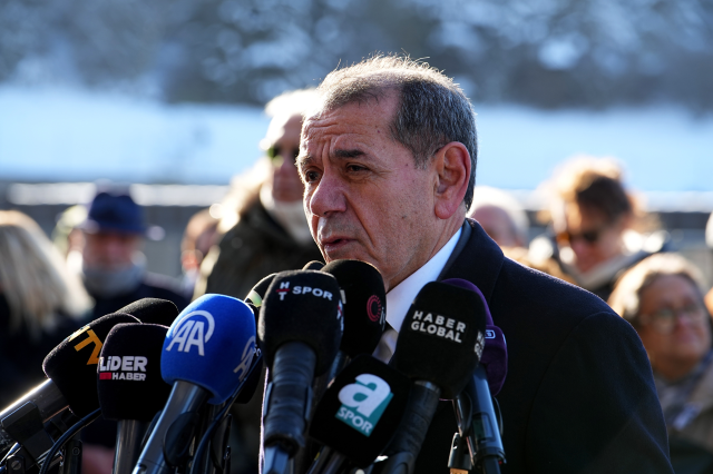 Gökmen Özdenak son yolculuğuna uğurlandı