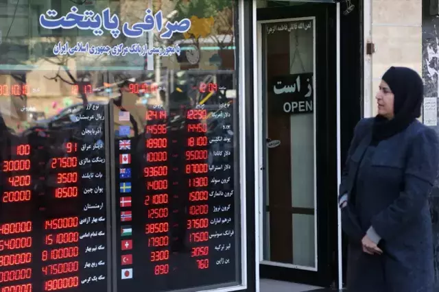 İran'da dalga dalga büyüyen protestolar nasıl başladı? Ölü sayısı artıyor