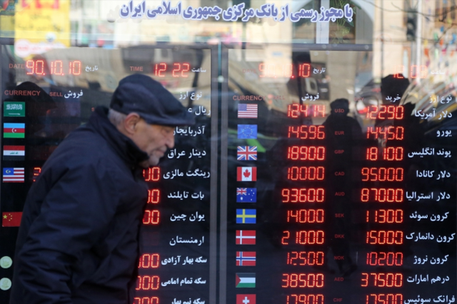 İran'dan 'Ateş etmeye hazırız' diyen ABD'ye rest: Üslerini vururuz