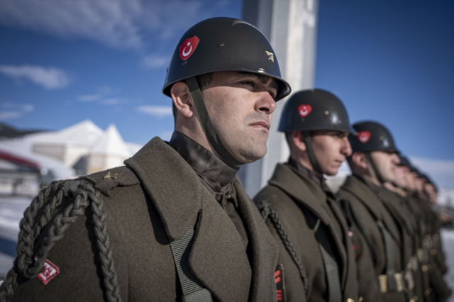 Eksi 22 derecede Sarıkamış şehitleri için yürüdüler