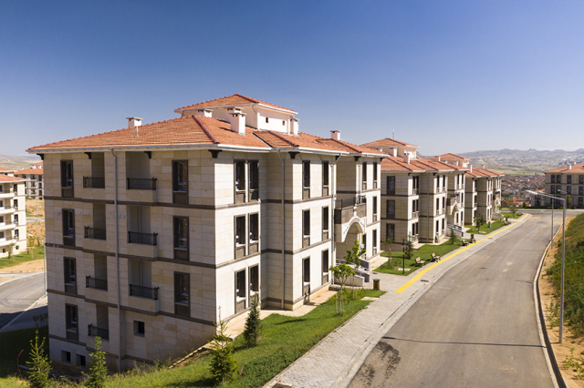 Yüzyılın Konut Projesi'nde kura heyecanı 14 il ile devam edecek