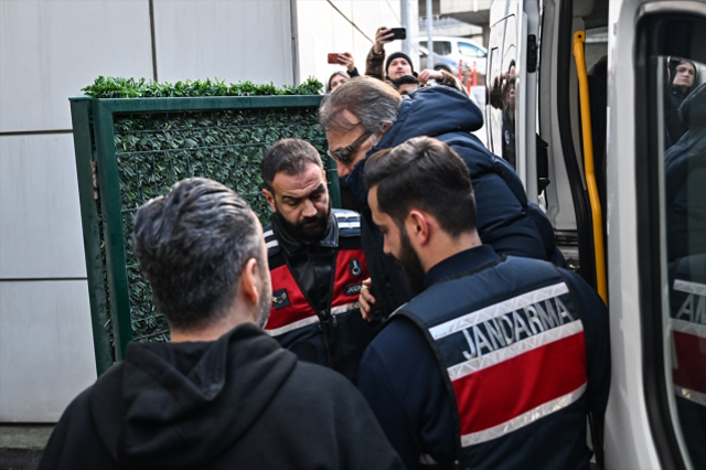 Oktay Kaynarca'nın da aralarında bulunduğu şüpheliler Adli Tıp Kurumu'nda saç ve kan örneği verdi