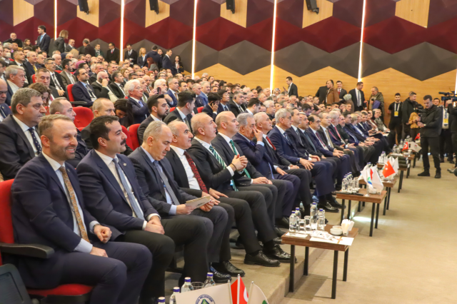 Uluslararası Ayder Forumu'nda konuşan Bakan Memişoğlu'ndan 'etik enerji' vurgusu