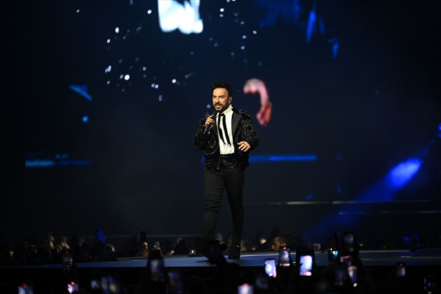 Tarkan'ın 7 yıl sonra verdiği konsere 'Kuzu Kuzu' dansı damga vurdu