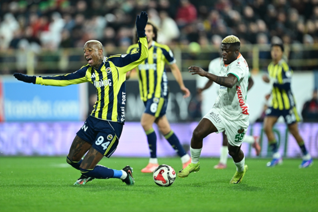 İlker Yağcıoğlu'ndan Kerem Aktürkoğlu'na sert eleştiri: Futbolu unutmuş