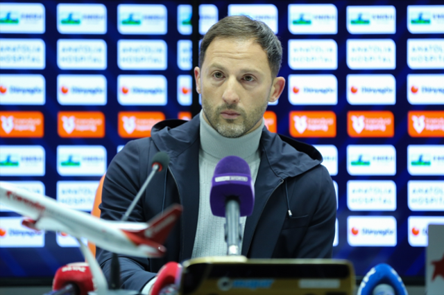 Tedesco, 'Takımda kalması gerekiyor' diyerek ayrılığı net dille veto etti
