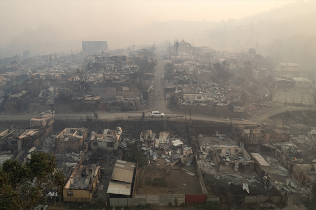 Ülke felaketi yaşıyor! 300 ev küle döndü, OHAL ilan edildi