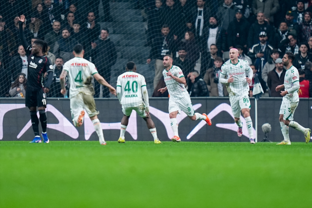 Beşiktaş geriden gelip kazandı