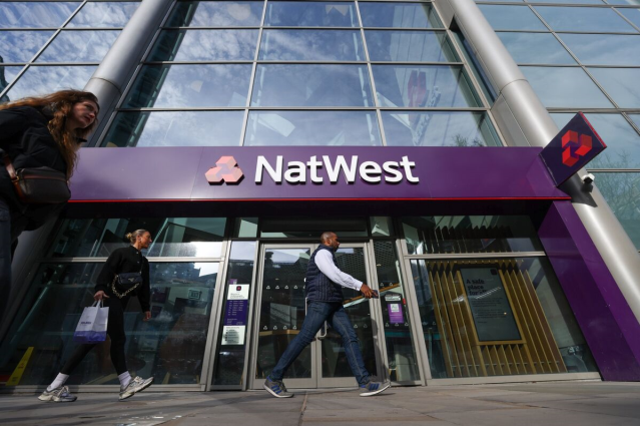 Bankacılık devi 32 şubesini birden kapatıyor