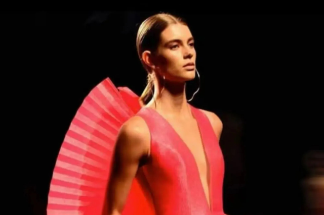 مدل جوان در خانه‌اش مرده یافت شد