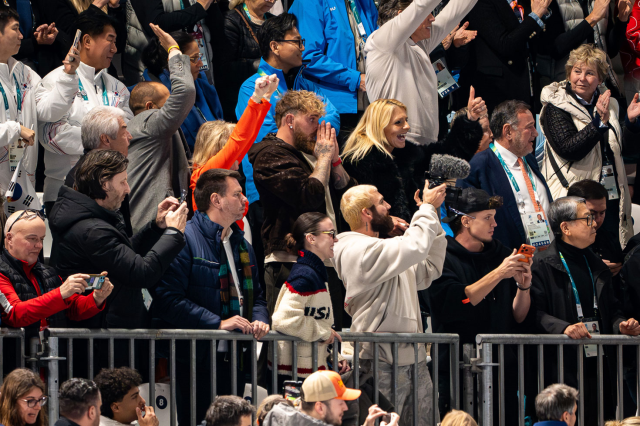 Olimpiyat rekoru kıran Jutta Leerdam, gözyaşlarını tutamadı