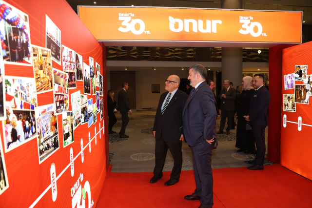 Onur Market 30'uncu Kuruluş Yıl Dönümünü Coşkuyla Kutladı