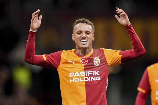 Galatasaray macerası çok kısa sürebilir! Noa Lang'a iki sürpriz talip