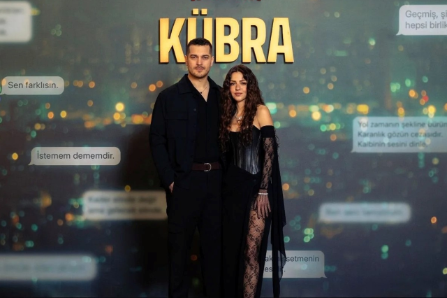 Çağatay Ulusoy ve Aslıhan Malbora, aşklarını sosyal medyada ilan etti