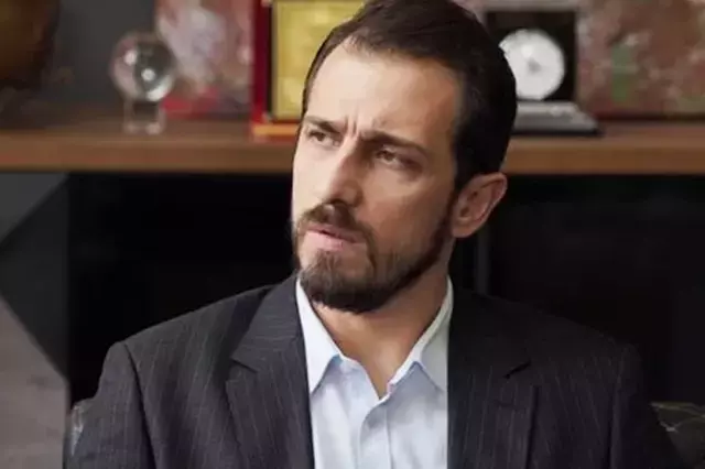 Yakışıklı oyuncu Feyza Civelek'in partneri oldu, yorumlar peş peşe geldi