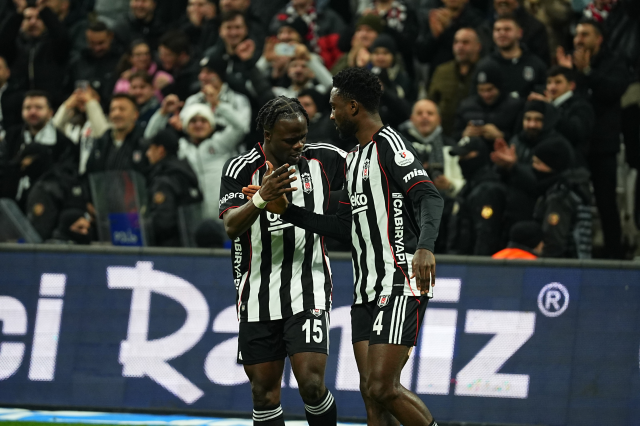 Kritik bir galibiyet daha! Beşiktaş, Göztepe'ye gol oldu yağdı