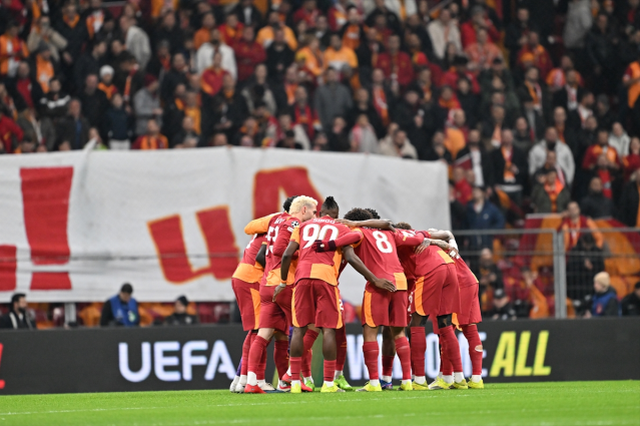 Manşetler alev alev! Galatasaray İngiltere'yi yaktı