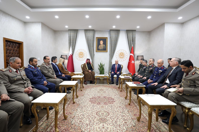 Bakan Güler, Katar Emiri'nin kardeşlerini kabul etti