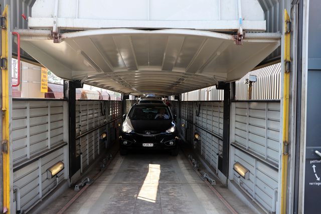 Sıla yolunda 'arabalı treni' seçen gurbetçi yorulmadan Avusturya'dan 1 buçuk günde Edirne'ye ulaşıyor