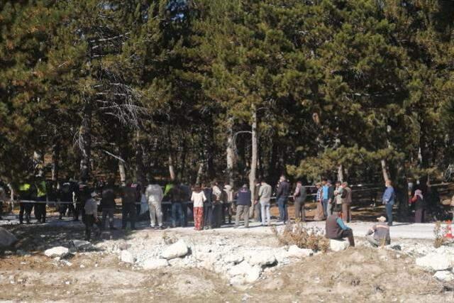 Afyonkarahisar'da öğrenci servisi devrildi: 4'ü öğrenci 5 kişi öldü, 3 kişi yaralandı