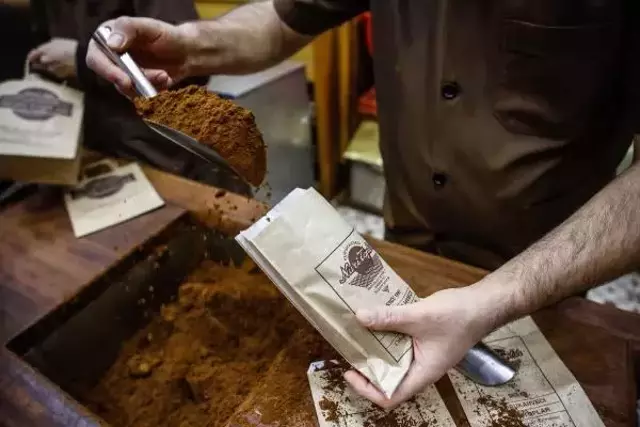 Sene başında 30 liraya satılan kahvenin kilosu şimdi 140 lira