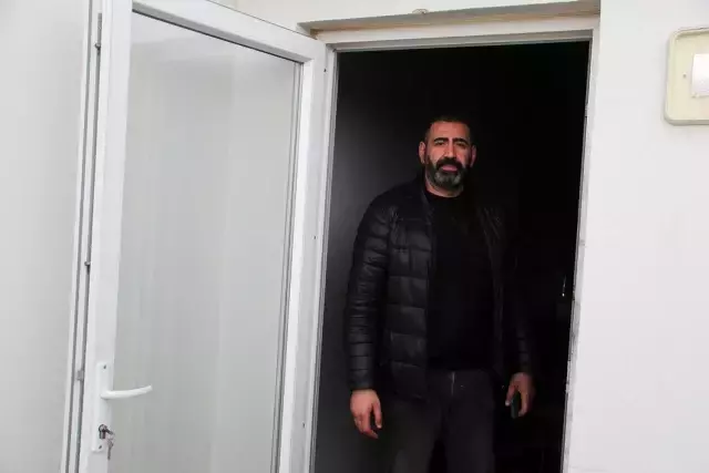 'Hakkını helal et ağabeylerin gülü' notu bırakan hırsıza, mağdur patrondan yemek ve iş sözü