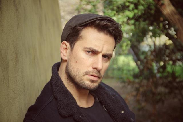 Pera Palas'ta Gece Yarısı dizisinde Atatürk'ü canlandıran oyuncu Hakan Dinçkol çıktı