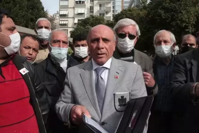 Zeydan Karalar'ın konuşmasına izin vermediği dernek başkanı mühlet verip tehdit etti: Belediyeyi işgal ederiz