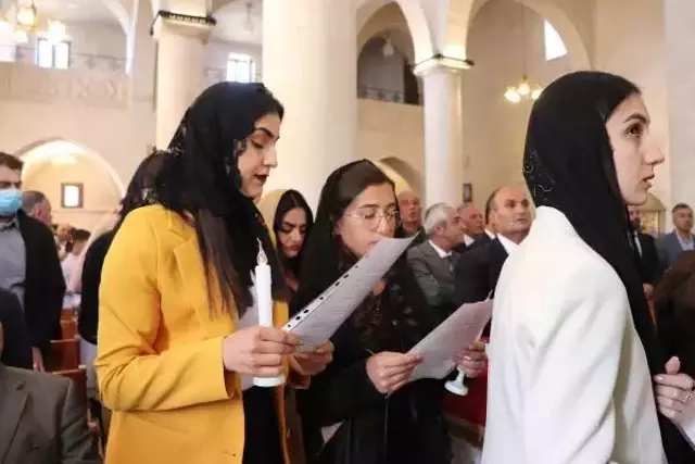 Mardin'de yaşayan ve yurt dışından gelen Süryaniler 2 yılın ardından Paskalya Bayramı'nı kutladı!