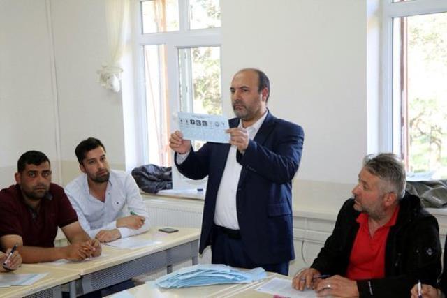 Çankırı'nın Dodurga beldesindeki seçimi AK Parti kazandı