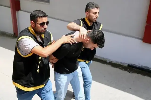 ADANA'DA OTO GALERİCİYİ ÇAPRAZ ATEŞLE ÖLDÜREN ŞÜPHELİLER, ADIYAMAN'DA YAKALANDI