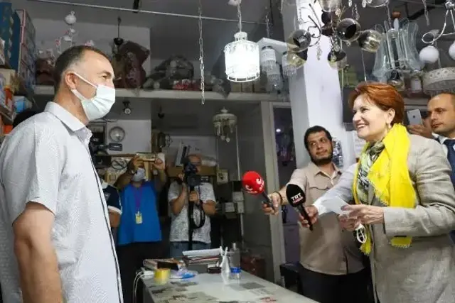 Giresun'da esnafı ziyaret eden Akşener'den fındık fiyatı önerisi: En az 74 lira olmalı