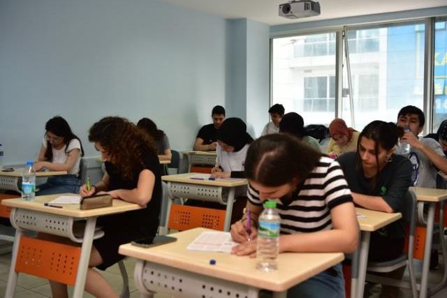 Liseler ne zaman açılacak 2022? MEB 2022-2023 eğitim öğretim takvimi! Okullar ne zaman açılacak, yaz tatili ne zaman bitiyor?