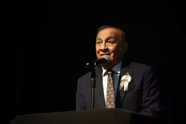 Oyuncu Rıza Akın memleketi Adana'da son yolculuğuna uğurlandı