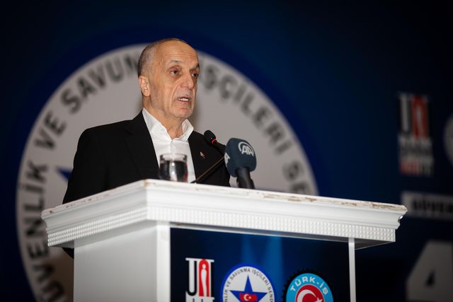 TÜRK-İŞ Genel Başkanı, asgari ücretin konuşulmasına karşı! Gerekçesi de son derece mantıklı