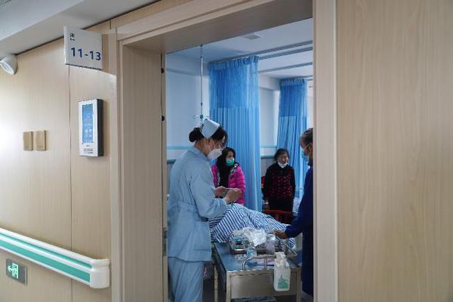 Çin'de tır, cenaze alayına çarptı! Çok sayıda ölü ve yaralı var
