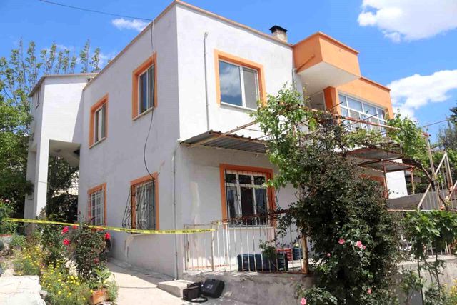 Mersin'de cinayet: Abisini mal paylaşımı yüzünden öldürdü