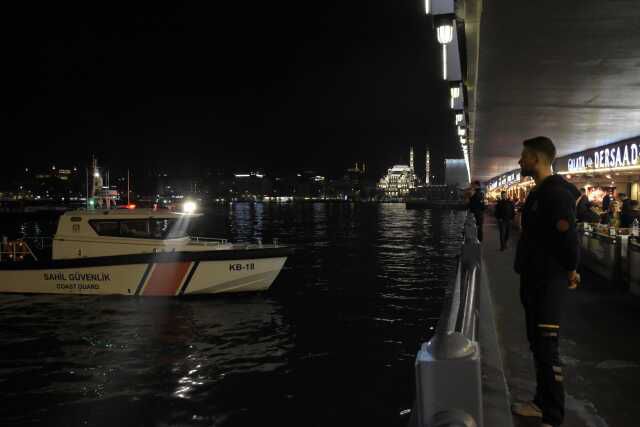 Galata Köprüsü'nden denize atlayan kişi boğuldu