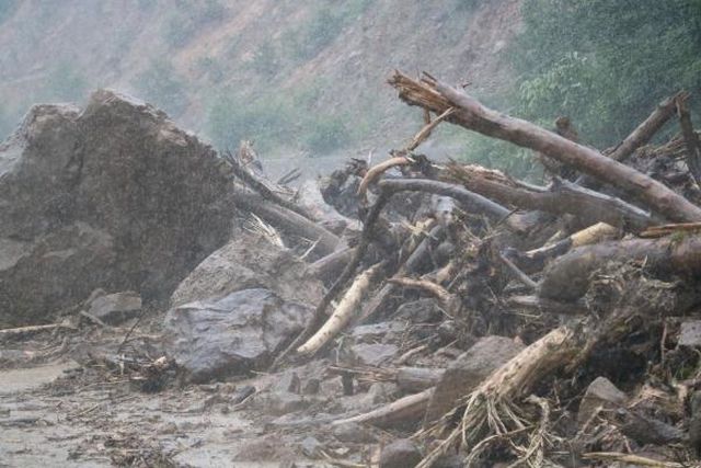Zonguldak'ta sağanak yağış sonucu heyelan ve sel felaketi