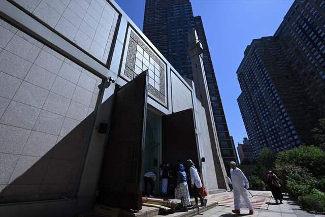 New York'ta bir ilk! Ezan sesi hoparlörlerden dışarıya verildi