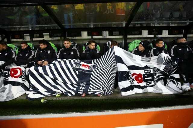 Beşiktaş'ın Bodo/Glimt maçındaki yedek kulübesinin halini görenler şaştı kaldı