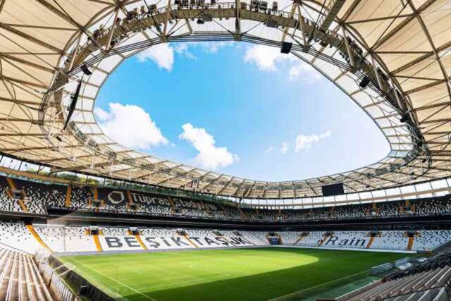2026 UEFA Avrupa Ligi ile 2027 UEFA Konferans Ligi finalleri Tüpraş Stadyumu'nda oynanacak
