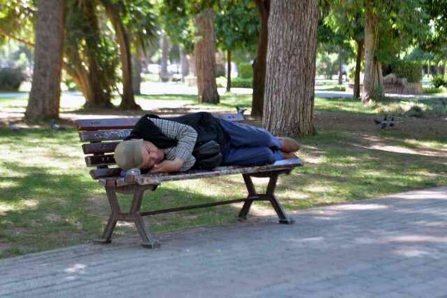Adana'da termometreler 40 dereceyi gösterdi
