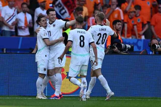 Ölüm grubunda büyük sürpriz! Hollanda'yı 3-2 yenen Avusturya, lider turladı