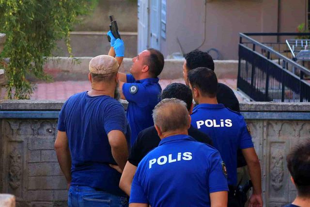 Sevginin dozunu kaçırdı! Eski kız arkadaşı da ikna edemeyince kendini vurdu