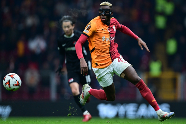 Derbi hangi kanalda? Galatasaray Fenerbahçe maçı şifresiz mi?