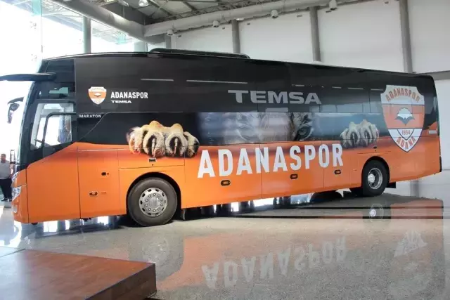 Küme düşen Adanaspor'un otobüsü haczedildi